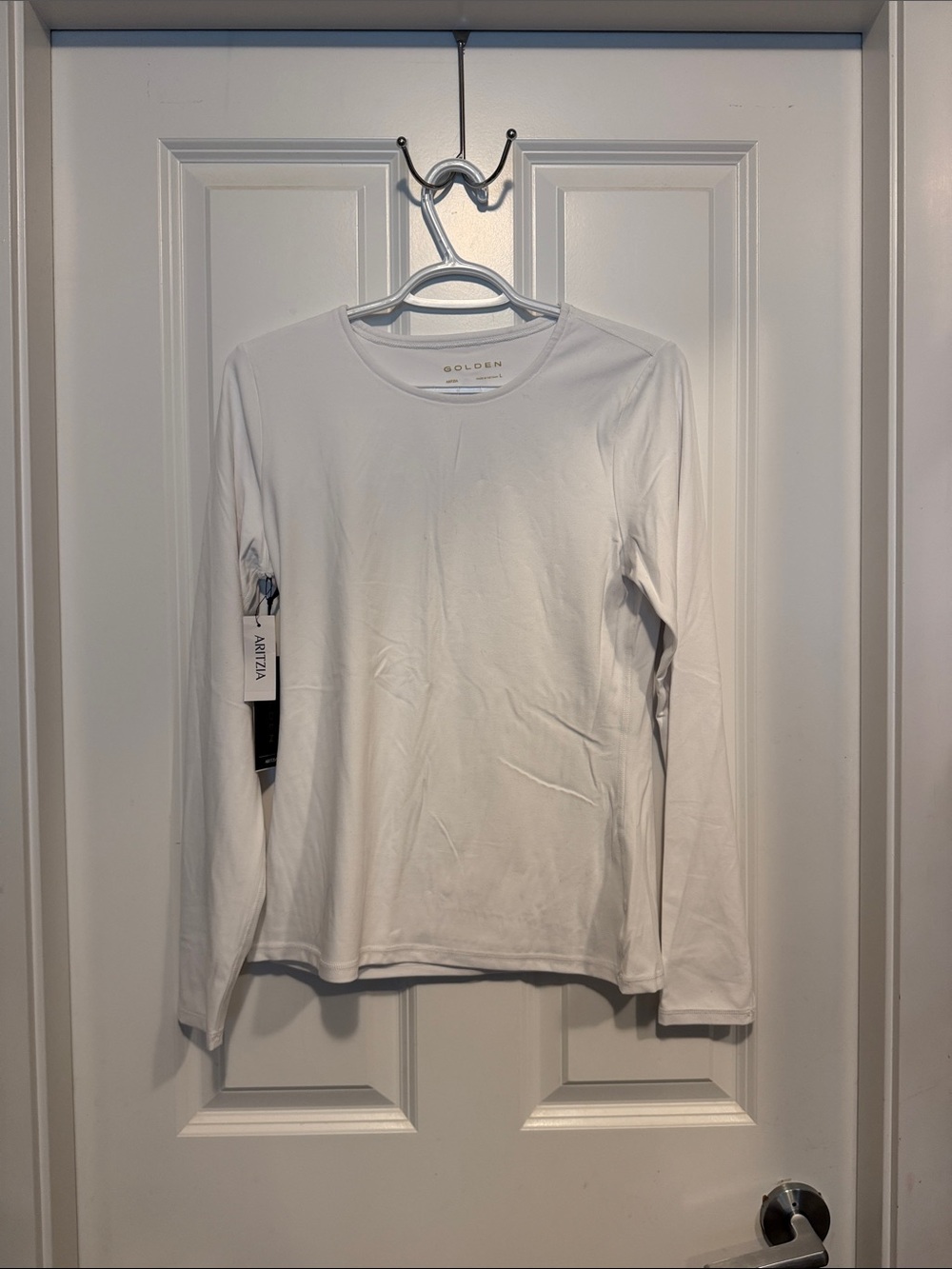 Aritzia White Long-Sleeve Crew Neck Top